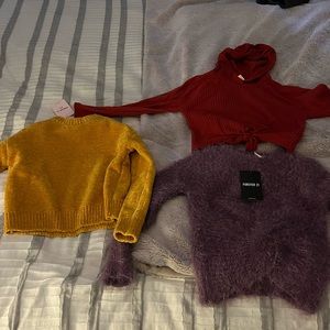 Forever 21 Crop sweaters size 5/6